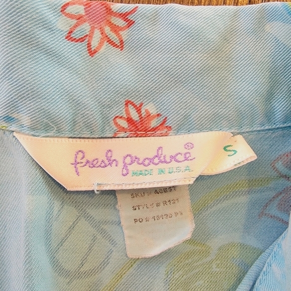 Fresh Produce Button Down Top S - Picture 3 of 8